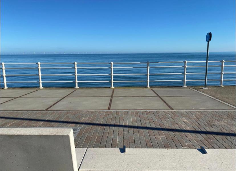Rhôs-on-Sea Luxury Modern 1Bed Sea View Apartment מראה חיצוני תמונה