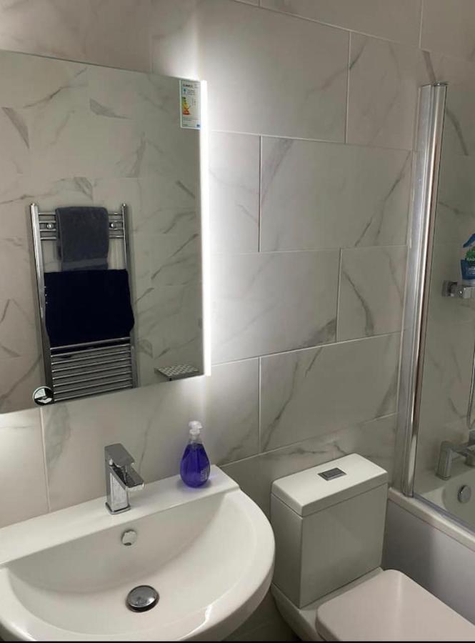 Rhôs-on-Sea Luxury Modern 1Bed Sea View Apartment מראה חיצוני תמונה